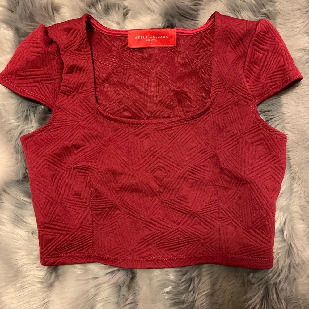 Akira red crop, short sleeve top